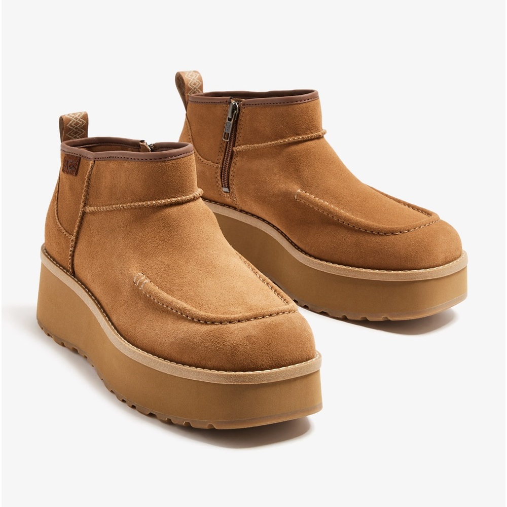 New in Box UGG Cityfunc Ultra Mini- 	Chestnut Uggs 10 41 - Picture 3 of 4
